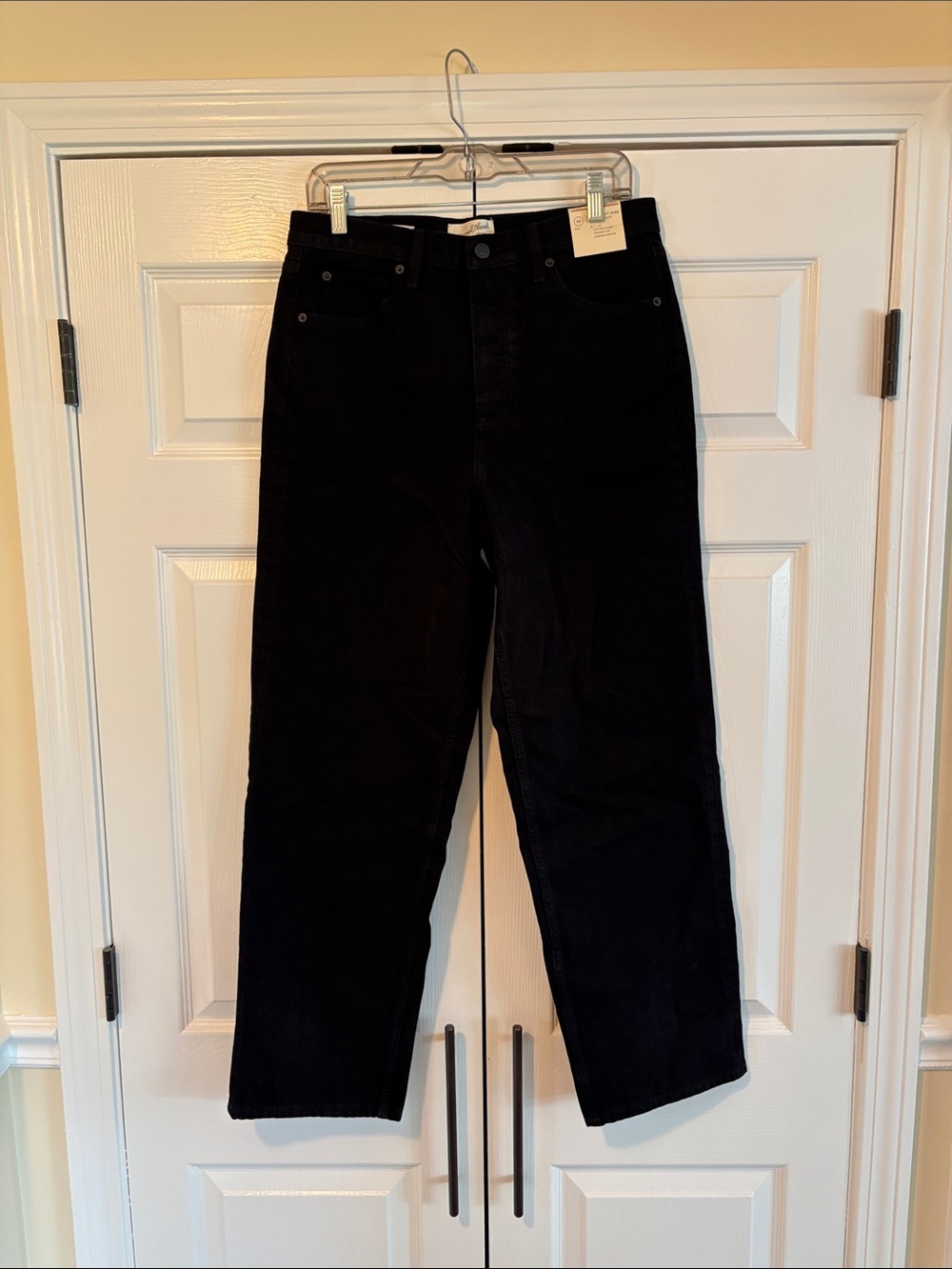 Universal Thread Black High-Rise Straight Jeans